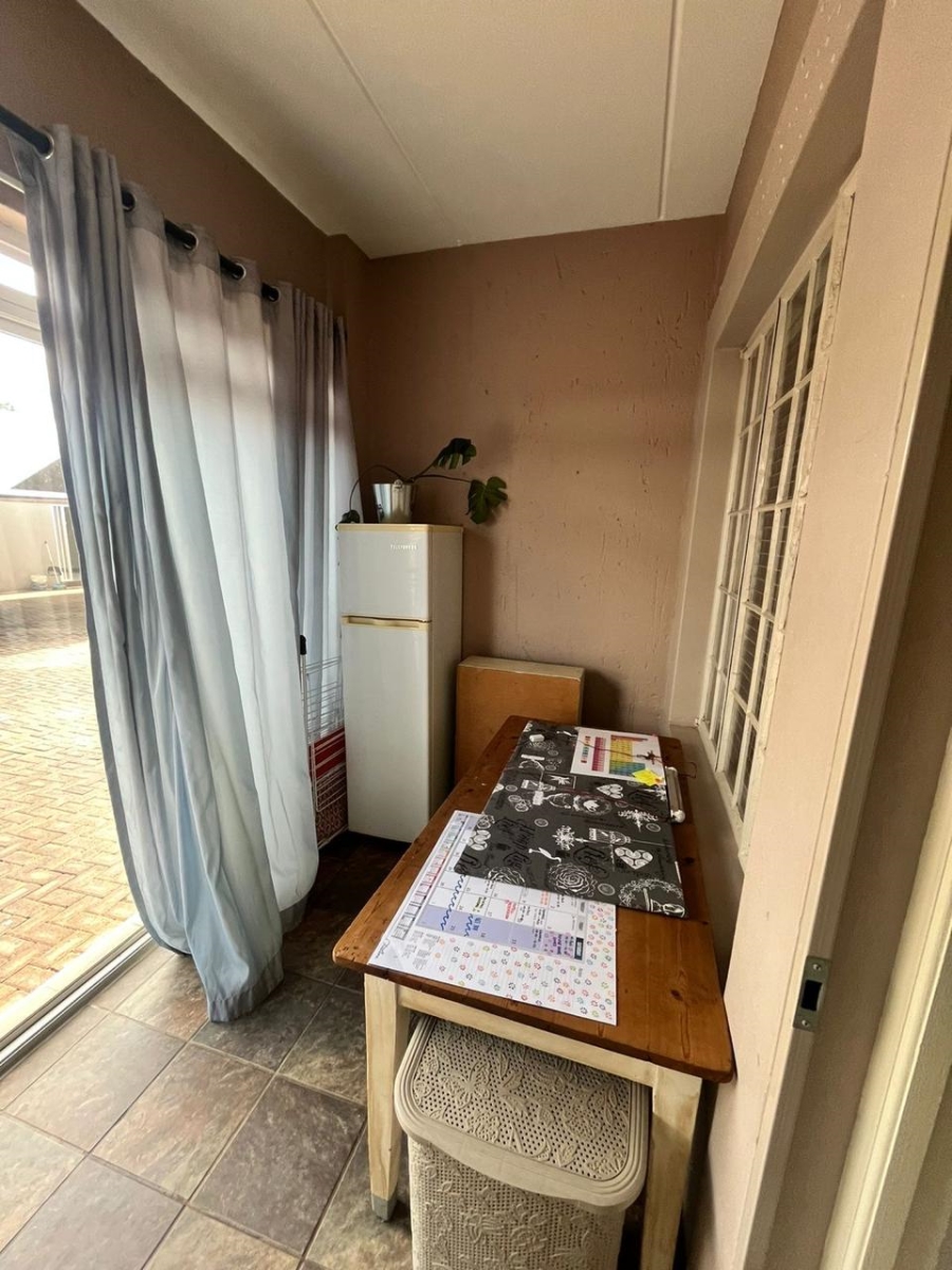 1 Bedroom Property for Sale in Bult West North West
